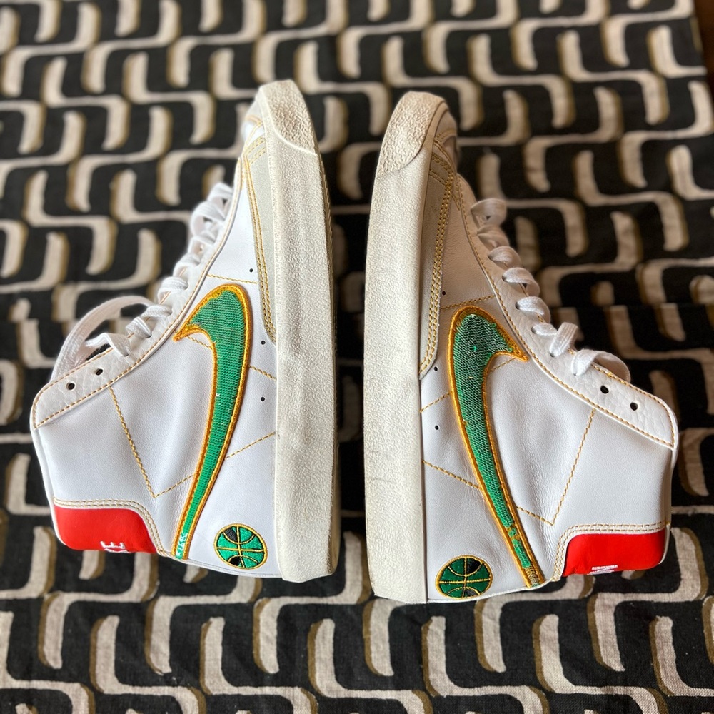 Magic! 6.5Y/WOMEN’S 8 NIKE BLAZER MID ‘77 (GS) EUR 39 
ℝ𝔸𝕐𝔾𝕌ℕ𝕊 - Color Changing! - Picture 7 of 11